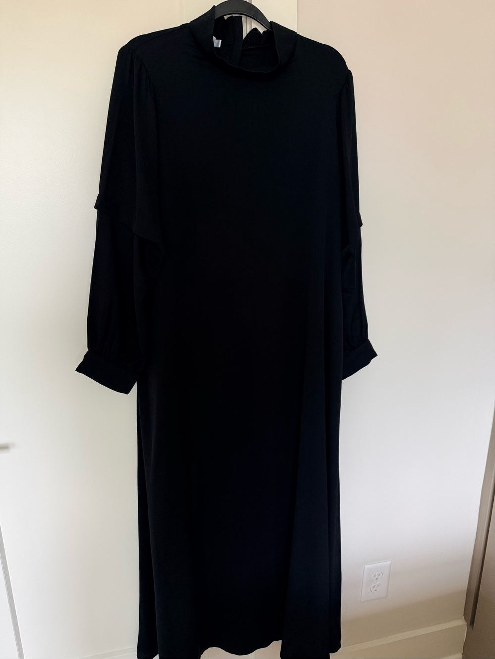 Black Long-Sleeve Modest Maxi Dress